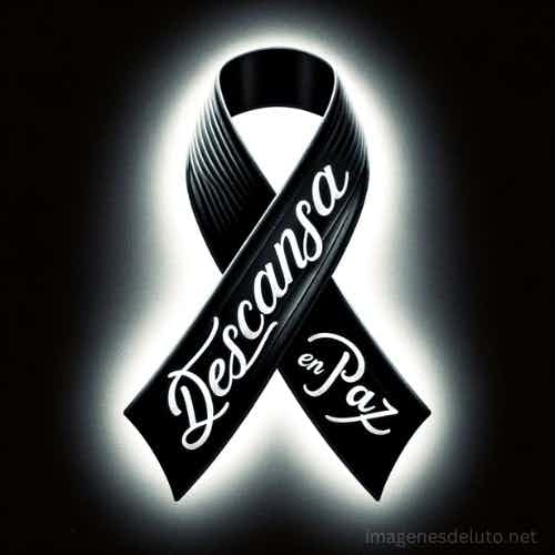 Cinta de luto negra iluminada con la frase 'Descansa en Paz' en letras blancas, expresando respeto y memoria.